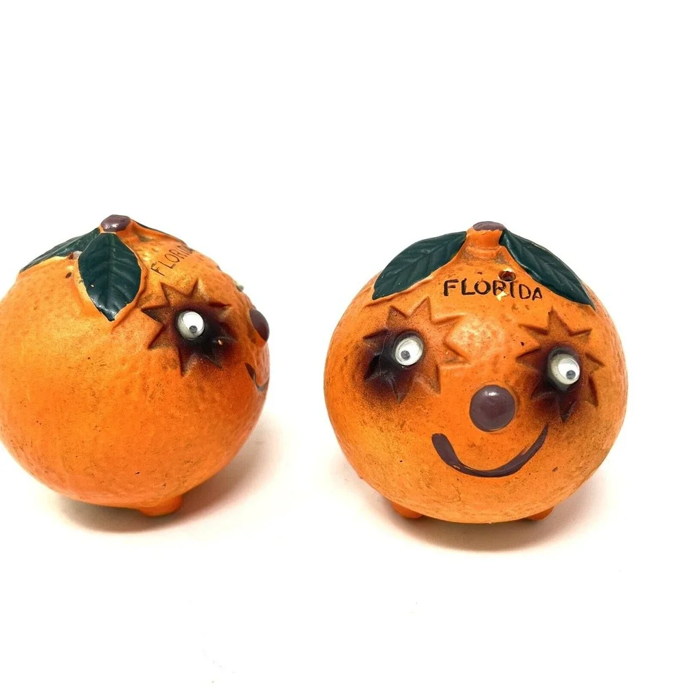 Vintage Anthropomorphic Chalkware Salt & Pepper‎ Shaker Set Florida Oranges